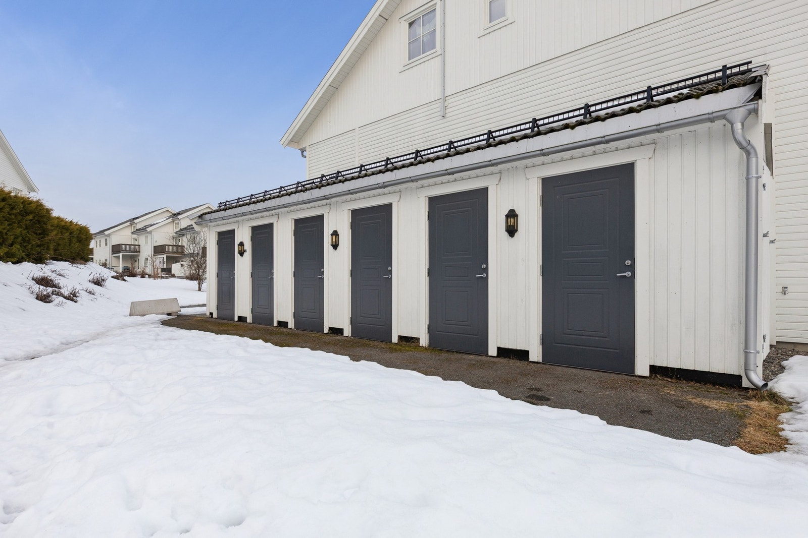 Leiligheten disponerer en utebod på ca 5 kvm. Galleribilde