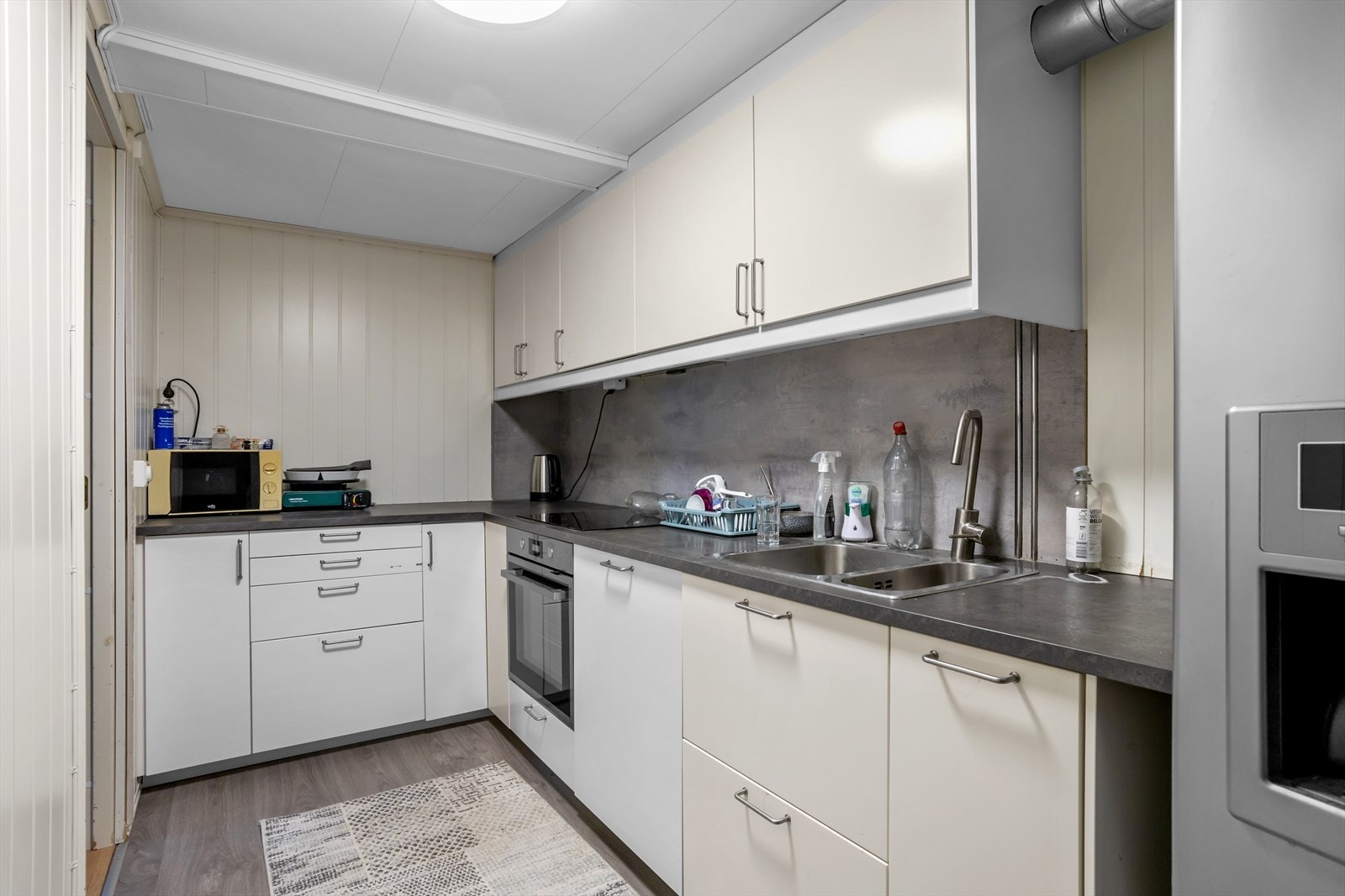 Kjøkken i leilighet. Rom ikke omsøkt og godkjent for varig opphold. Galleribilde