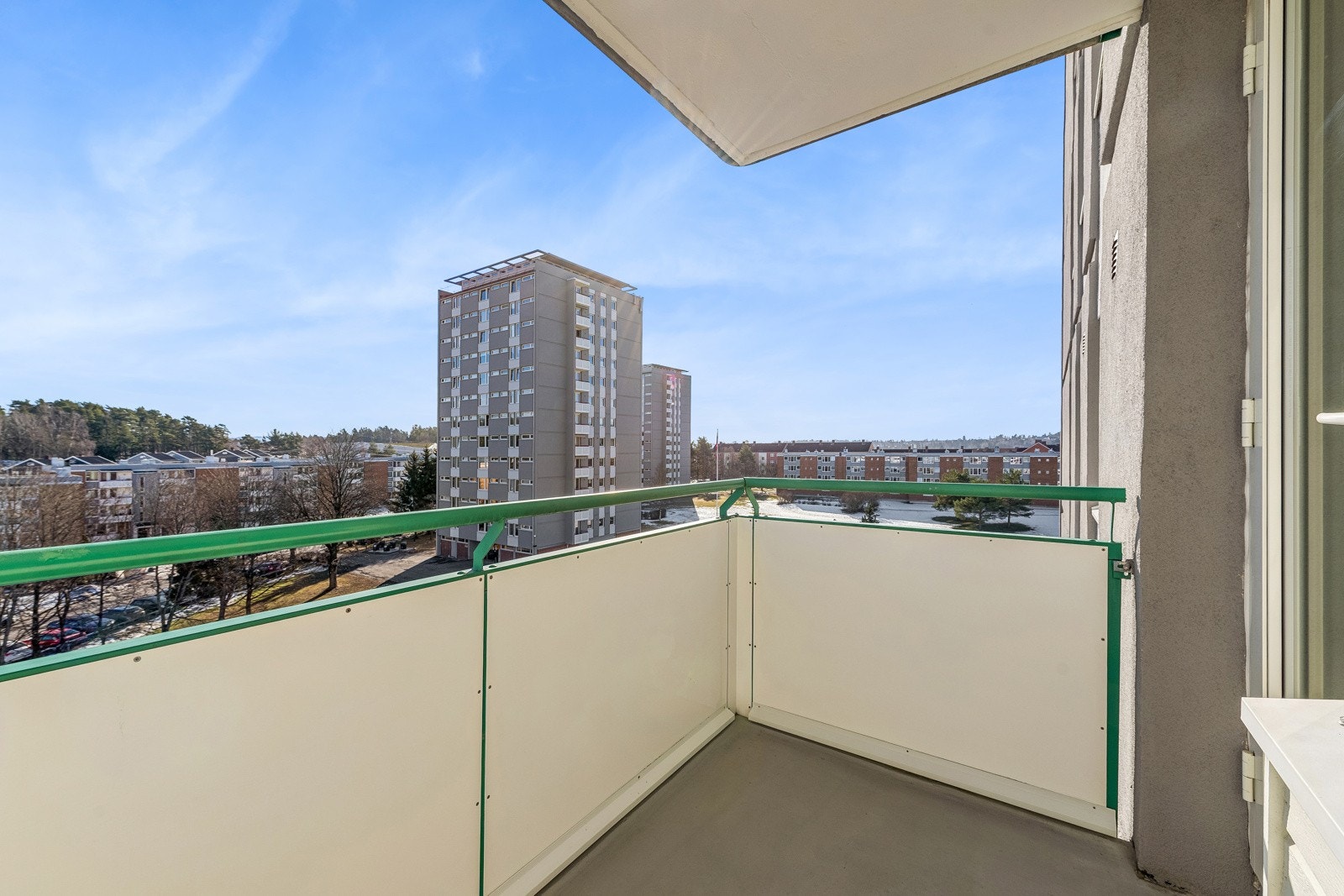 Balkong med morgensol og fin utsikt! Galleribilde