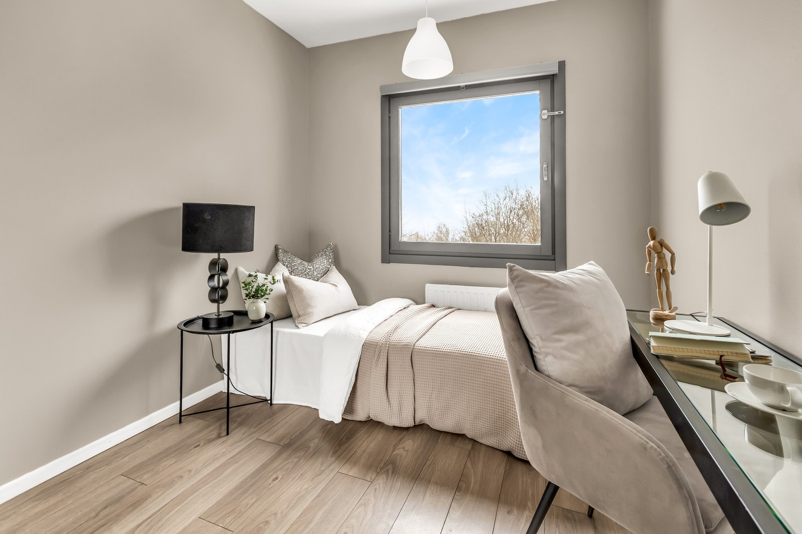 Soverom med gode møbleringsmuligheter. Galleribilde