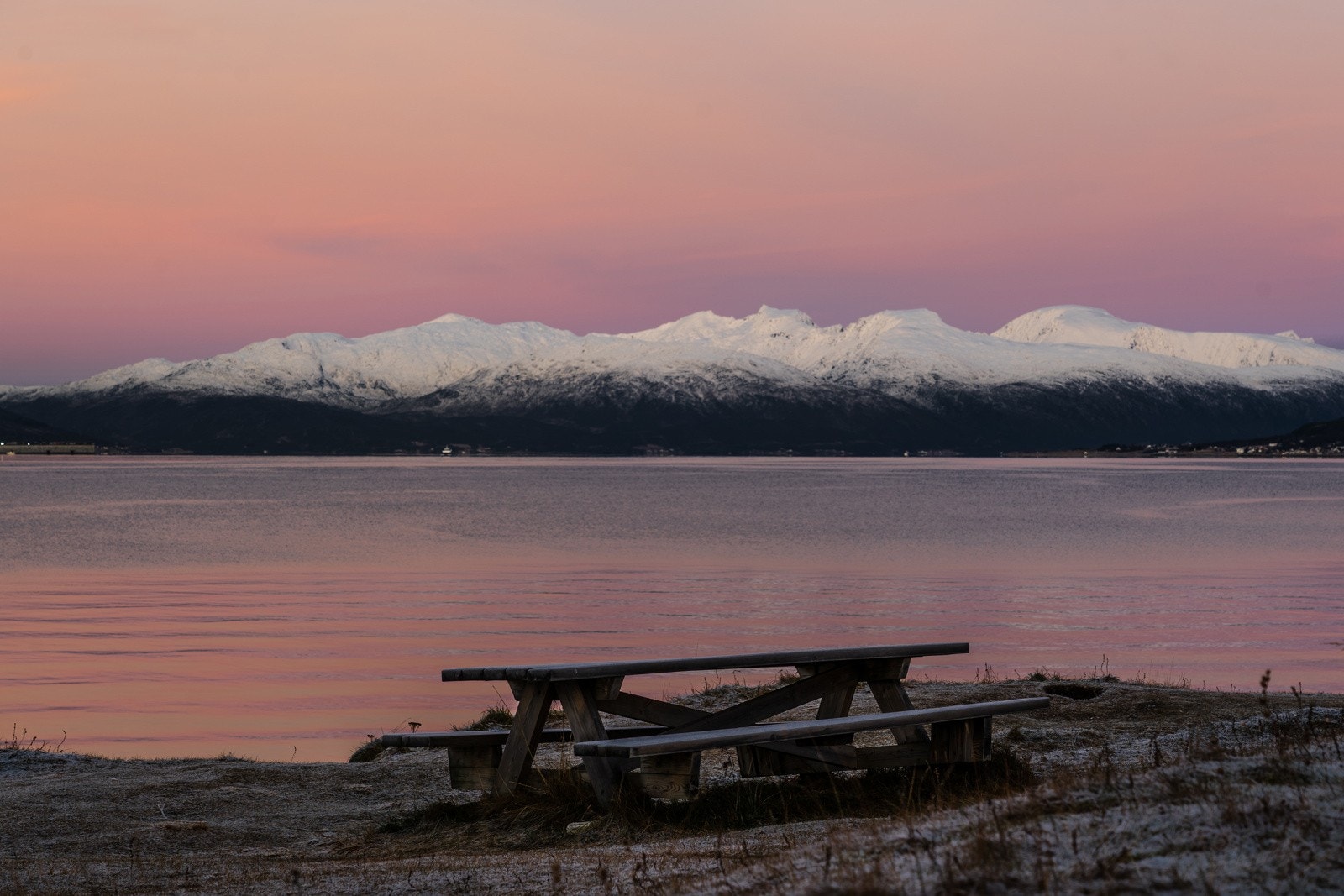 Umiddelbar nærhet til flotte turområder langs fjære og sjø!