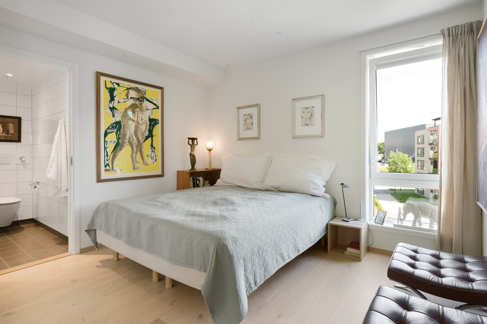 Hovedsoverom med eget bad Galleribilde