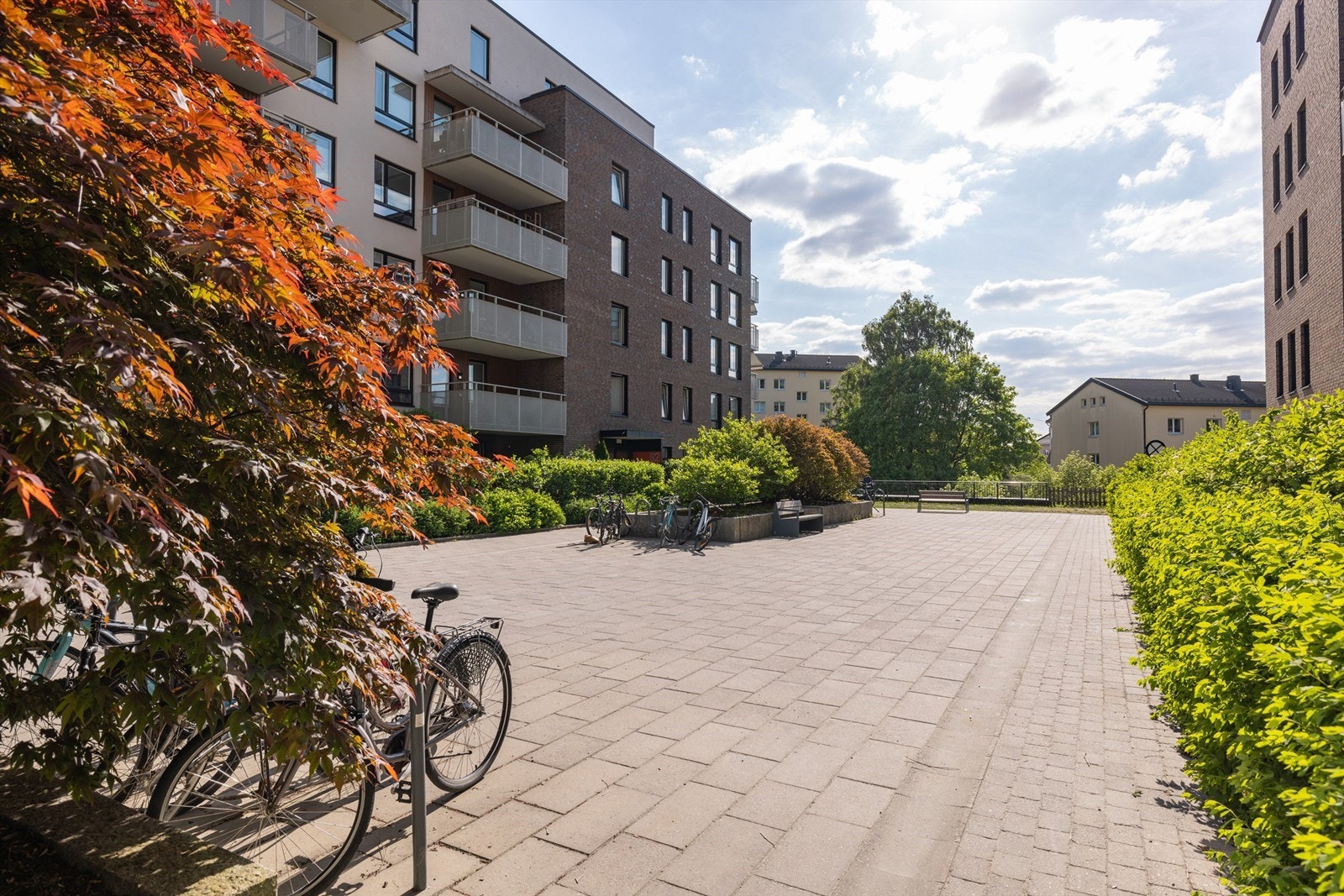 Hans Nordahls gate 80-82 Boligsameie består av 34 boligseksjoner, og har pent opparbeidede fellesarealer. Galleribilde