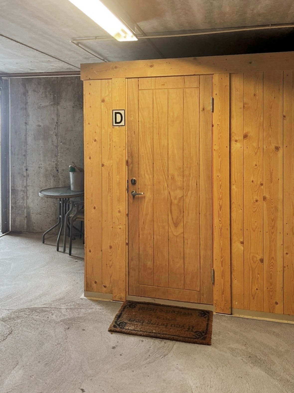 Bod i parkerinskjeller Galleribilde