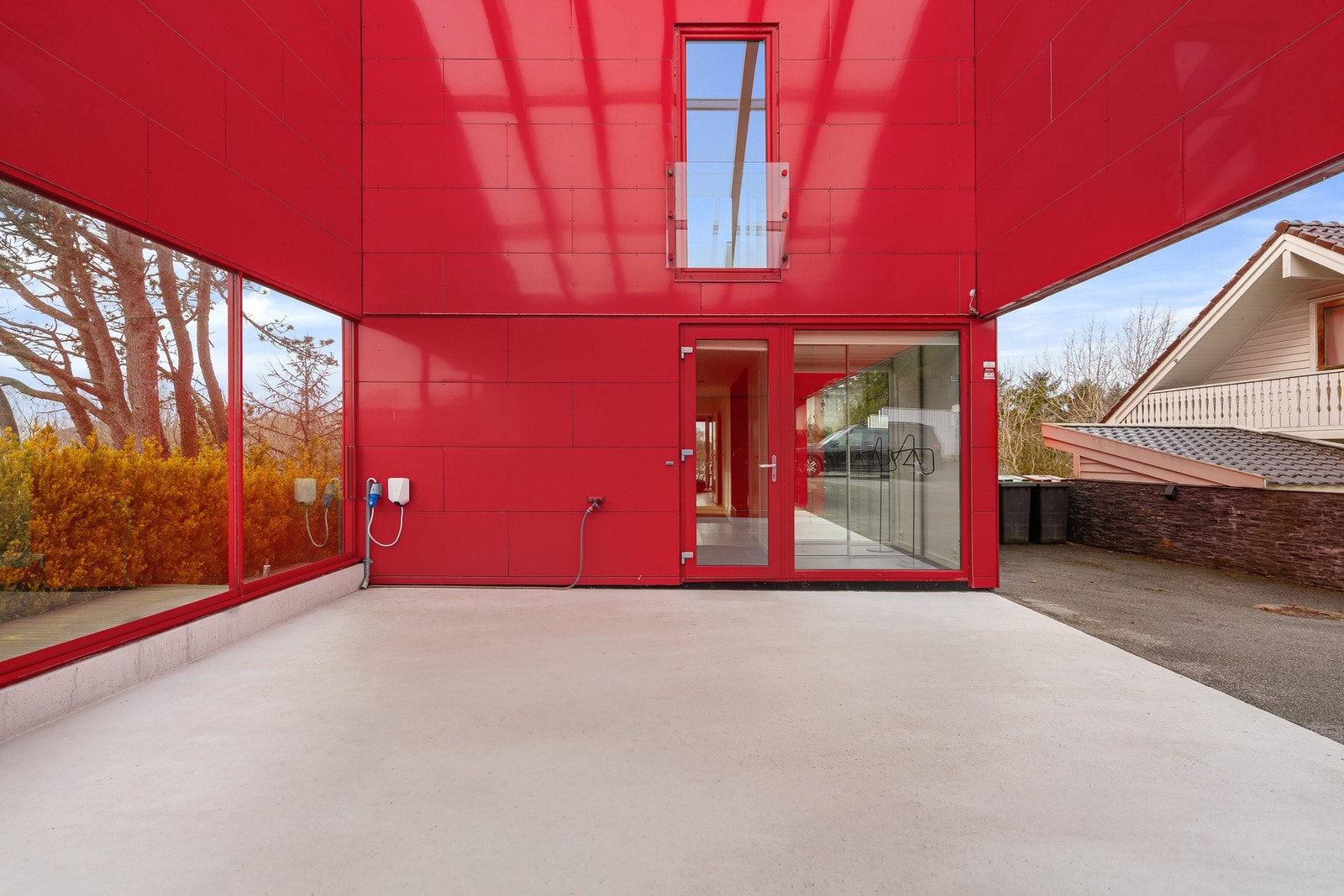 Inngangsparti. Galleribilde