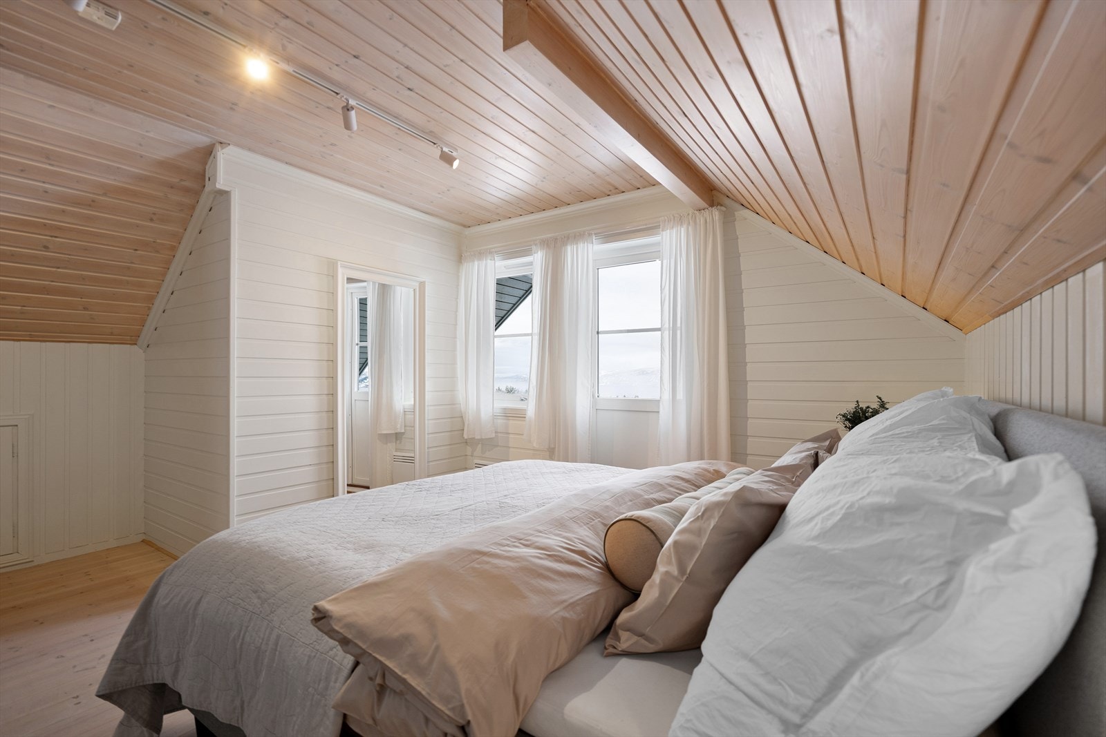 Rommet har utgang til balkong Galleribilde