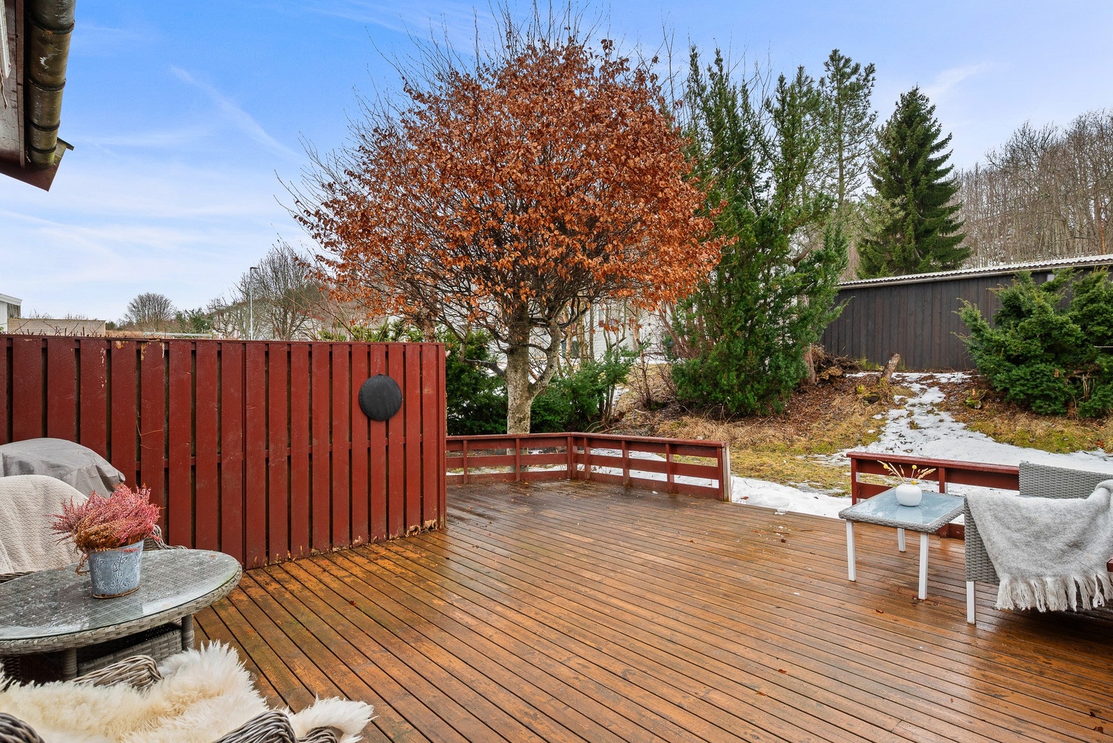 Endebeliggenheten gjør at man føler seg litt mer skjermet og knytter sammen frem- og bakside på en god måte. Galleribilde