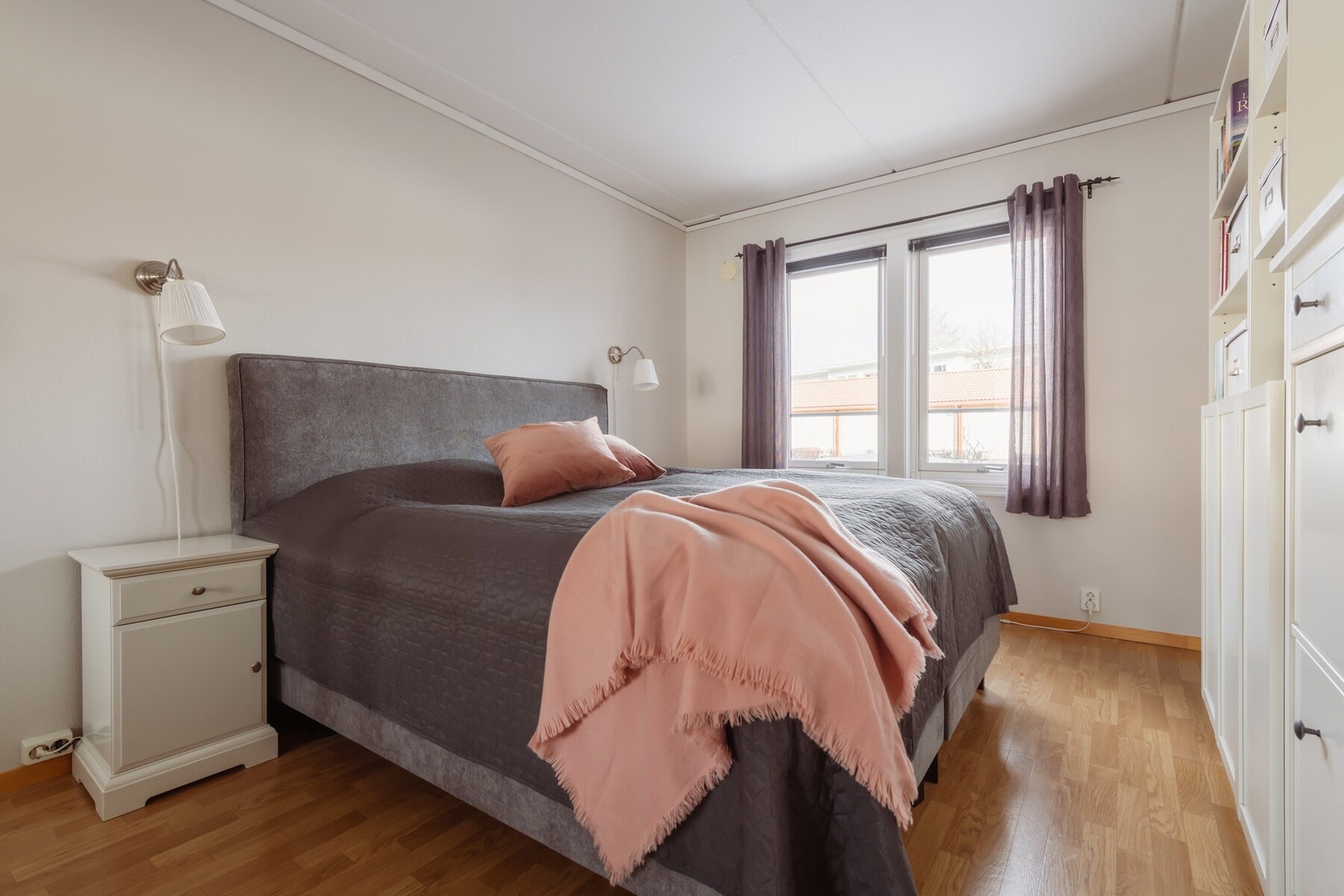 3 fine soverom, alle med garderobe. Galleribilde