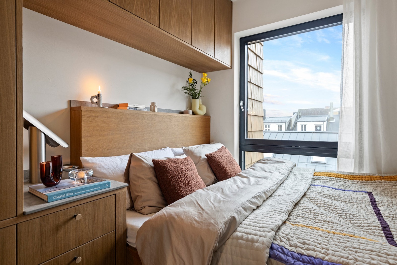 Plassen er godt utnyttet og løsningen legger til rette for masse og praktisk oppbevaring. Galleribilde