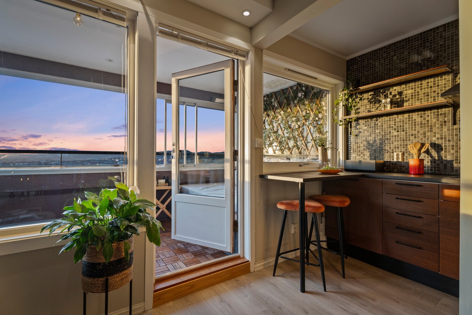 Rommet har utgang til balkongen Galleribilde