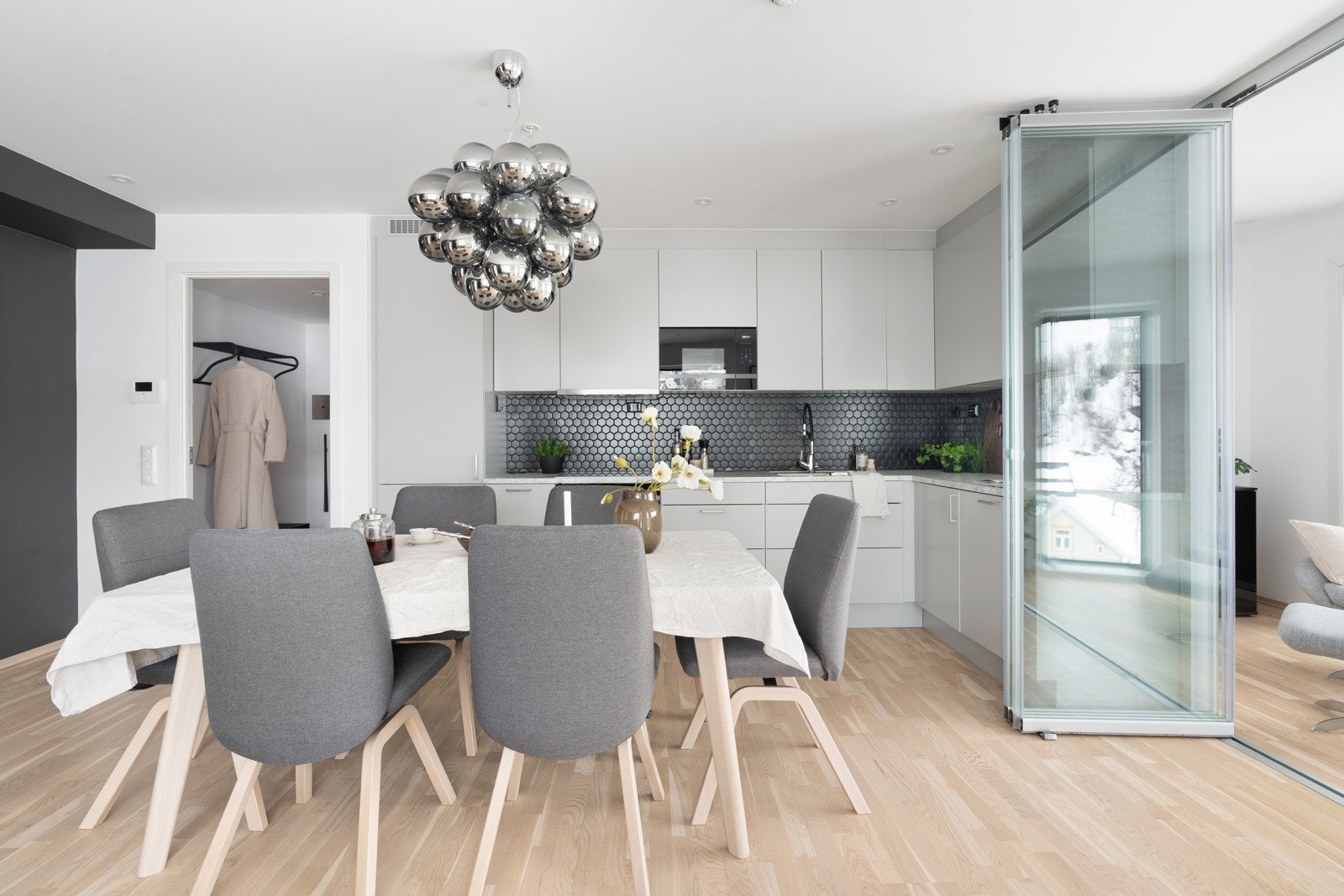 Blokken er ny fra 2020 og holder en moderne og god standard med flere oppgraderinger.