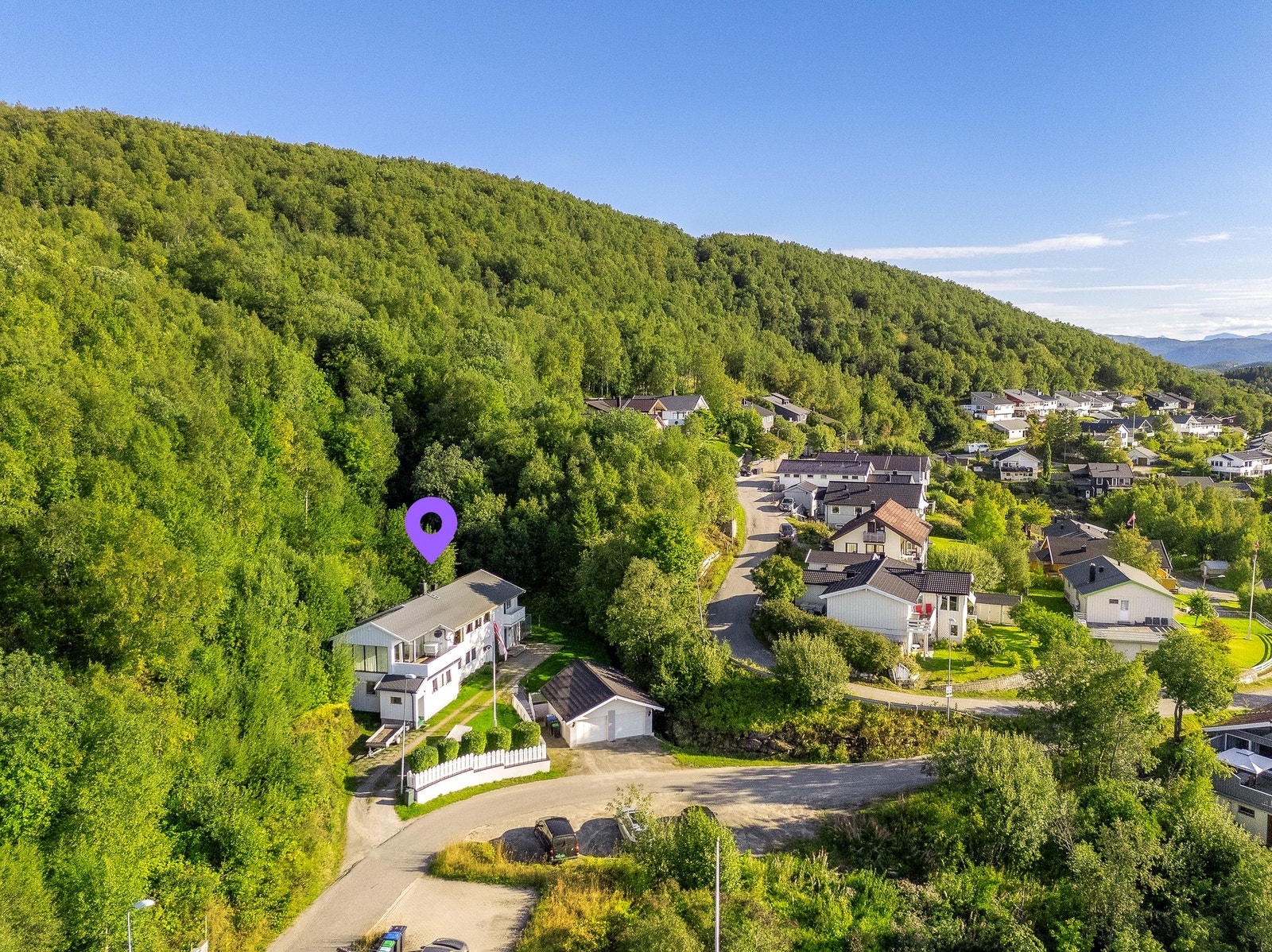 Velkommen til Steindiket 1! Stor enebolig med flere gode kvaliteter og muligheter Galleribilde