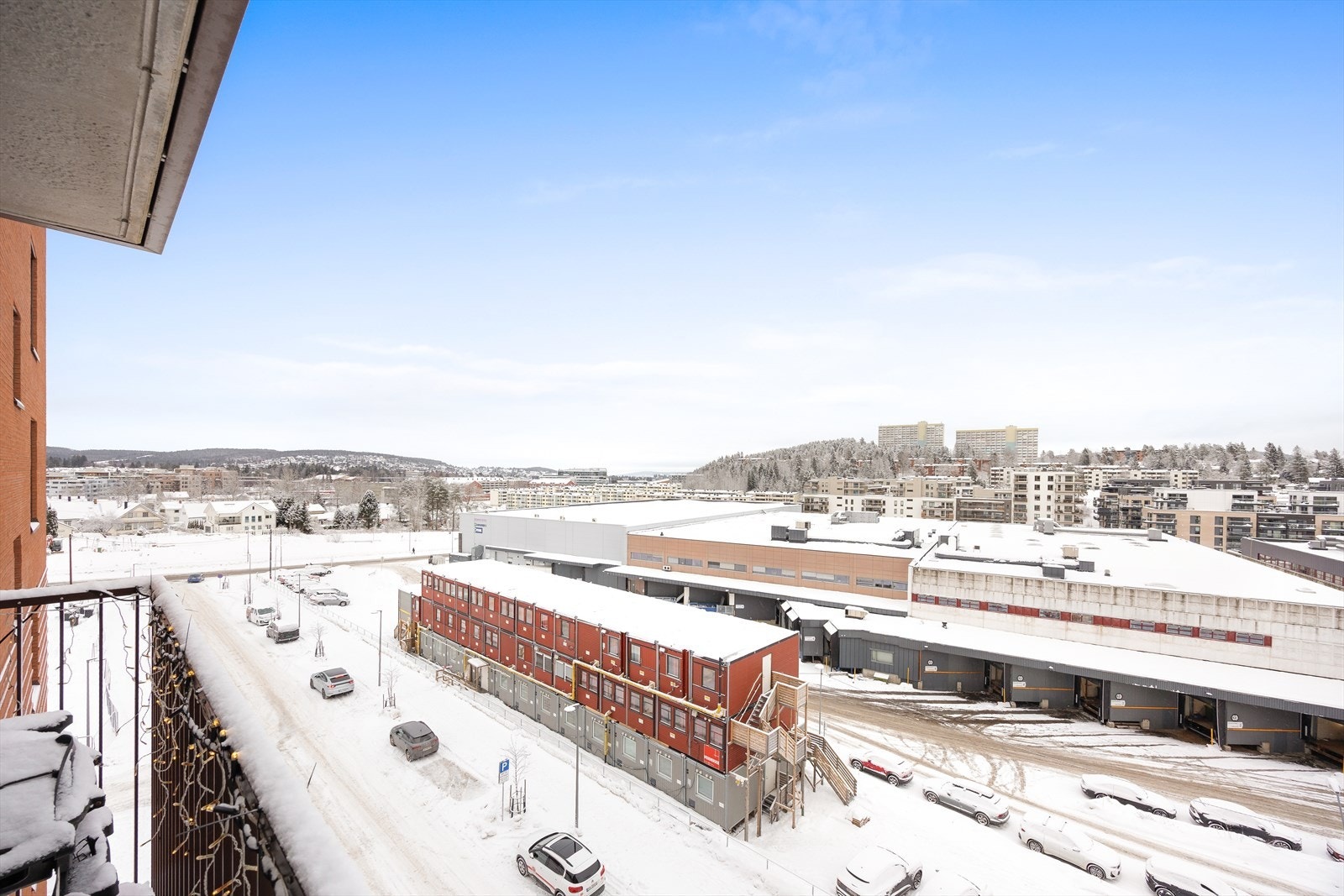 Her bor du i et område som forener urban bekvemmelighet med umiddelbar nærhet til Østmarka. Galleribilde