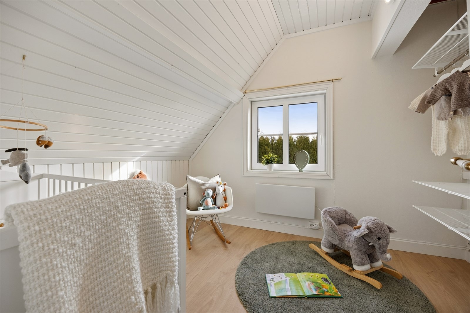 Soverom 3 - Dette rommet passer utmerket som barnerom, med plass for seng og lekeareal. Galleribilde