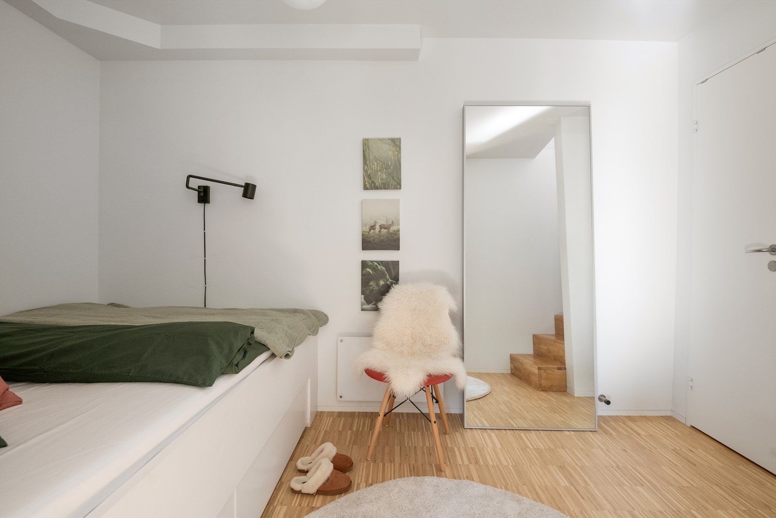 Hybelen har også et innredet rom som i dag benyttes som soveplass. Galleribilde