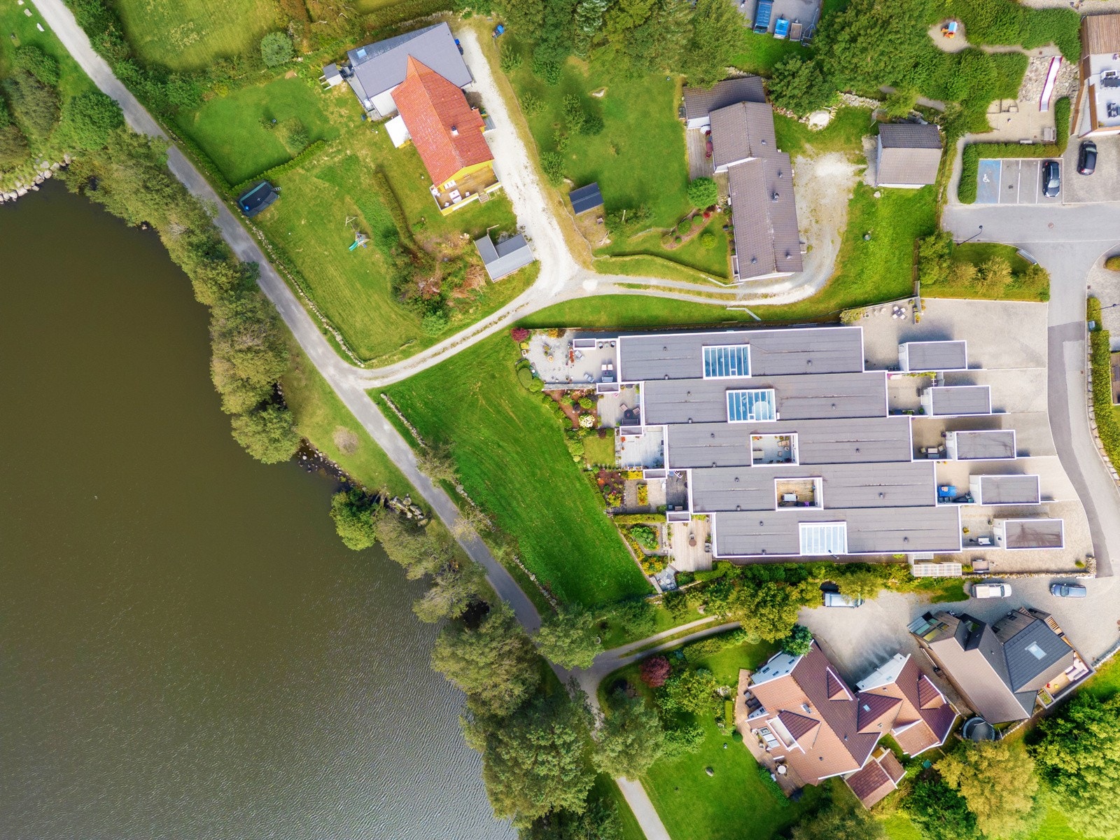 Overiktsbilde. Galleribilde