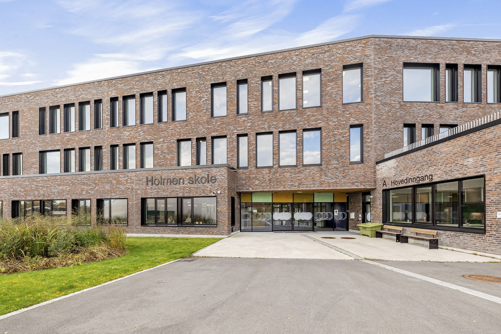 Boligen sokner til Holmen barneskole. Galleribilde