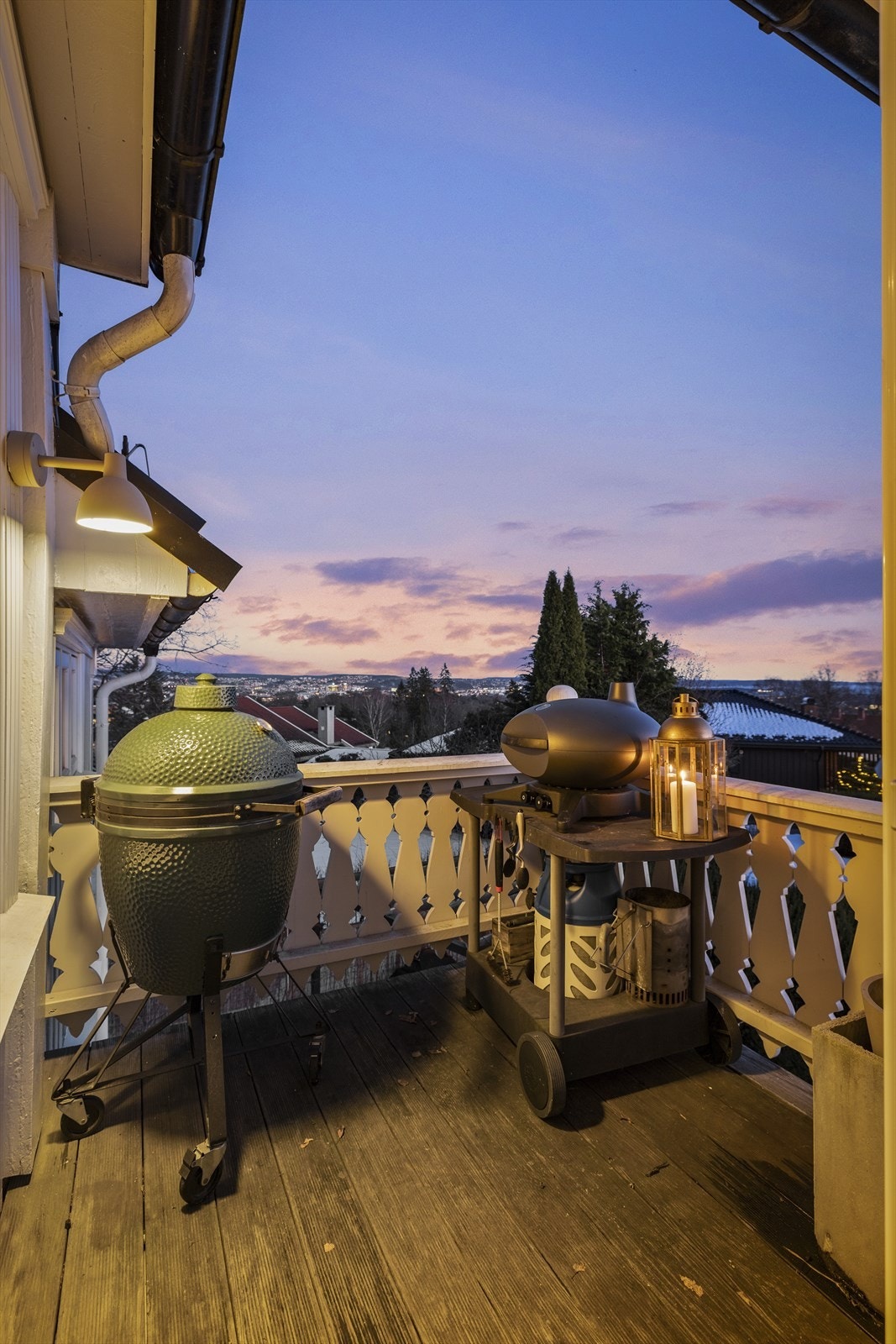 Her har du plass til både grill og en hyggelig sittegruppe. Galleribilde