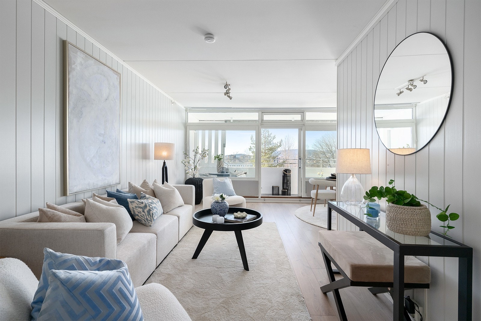 Pen gjennomgående 3-roms i barnevennlig område. Velkommen på visning i Garver Ytteborgs vei 137! Galleribilde