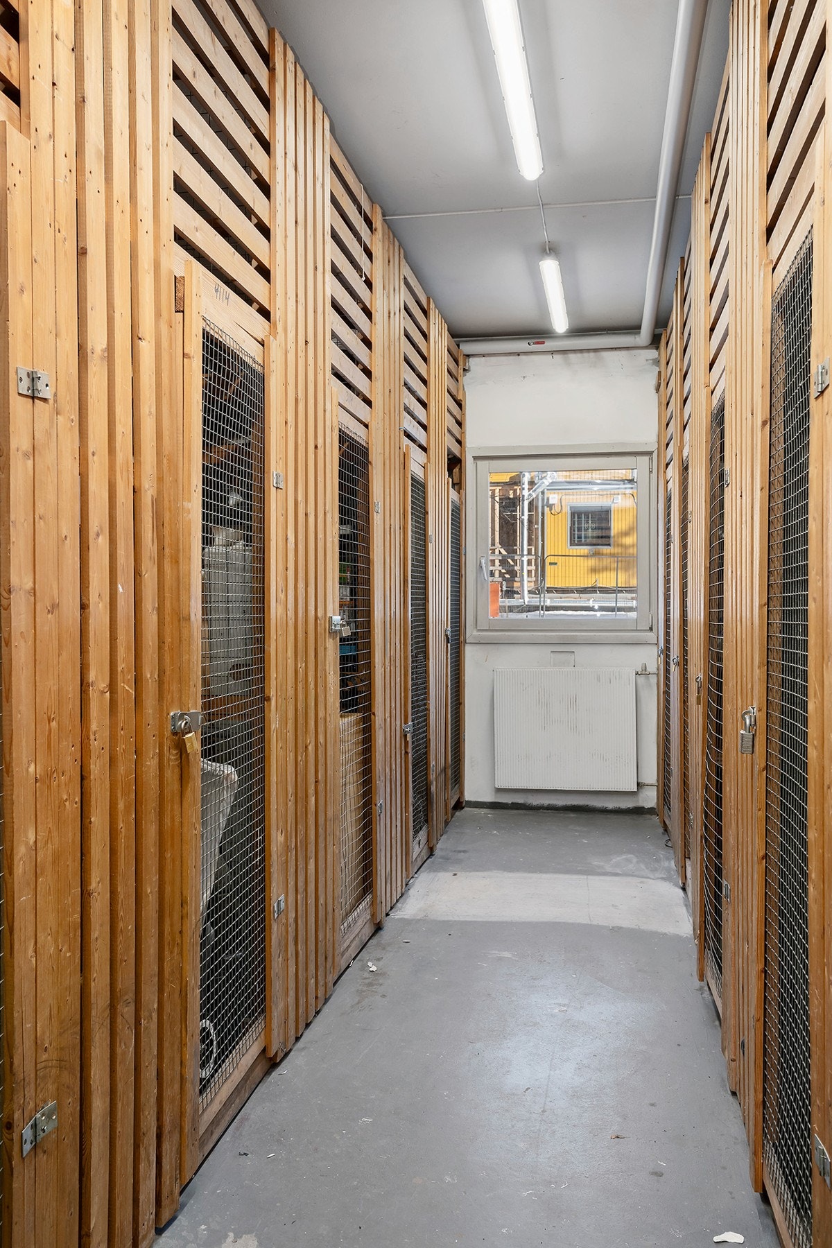 Boligen disponerer kjellerbod Galleribilde