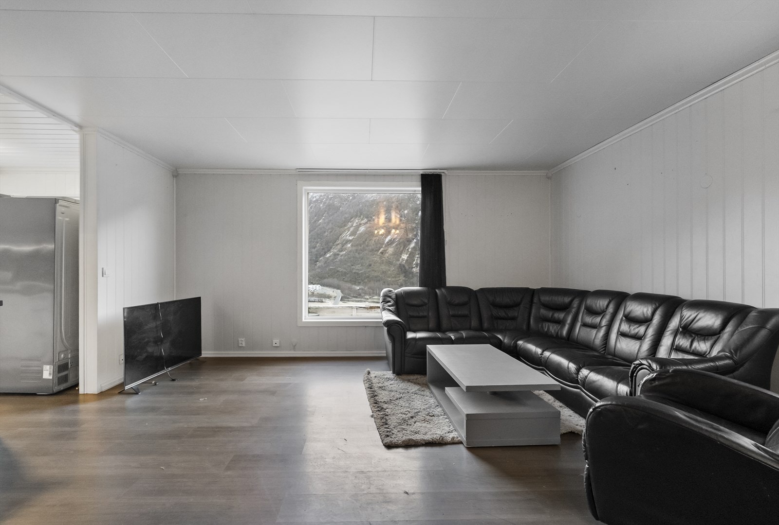 Innvendige overflater og innredninger er delvis modernisert over tid Galleribilde