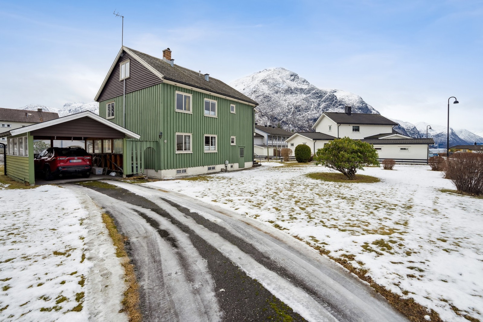 Fasade og ute Galleribilde