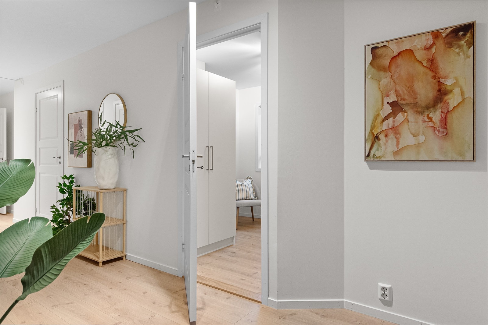 - Varmekabler i alle gulv foruten om soverommene og toalettrom - Galleribilde