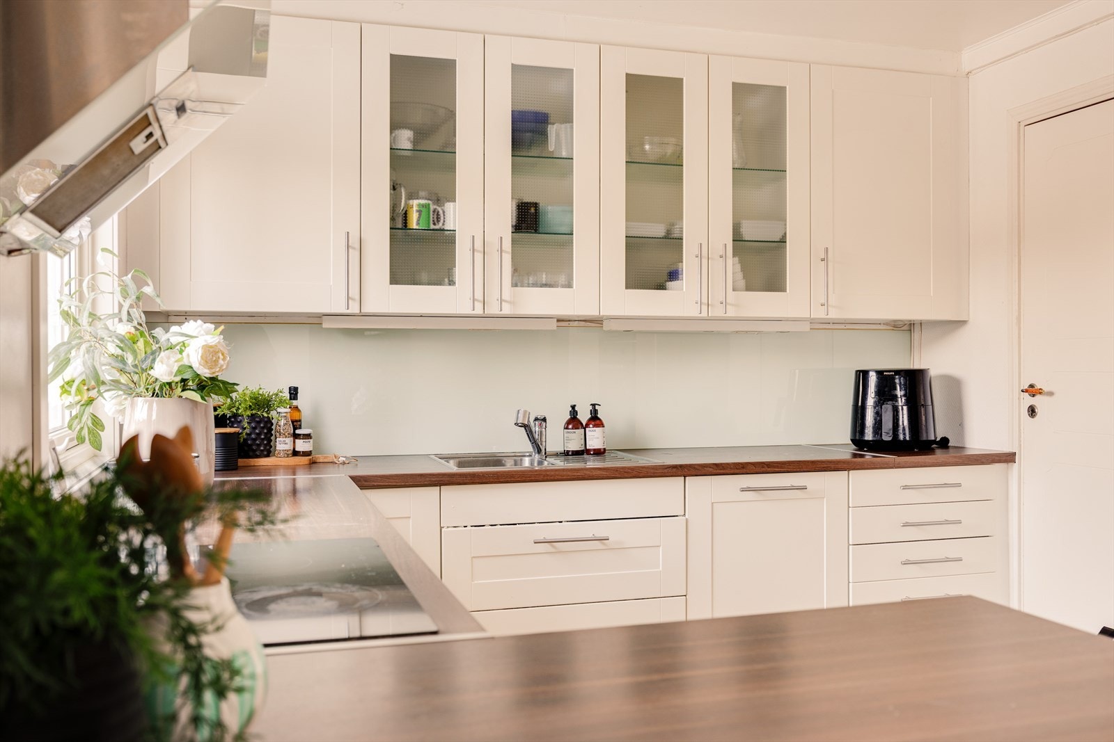 Her er det ingen mangel på oppbevaringsmuligheter. Galleribilde