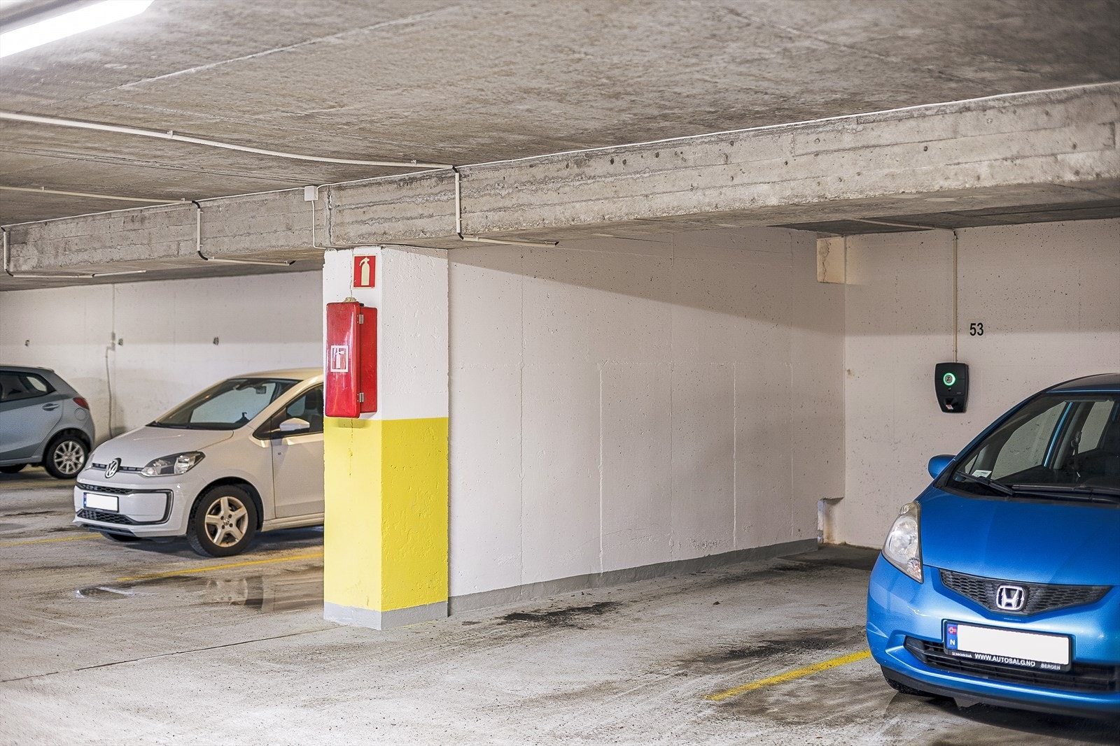 Det medfølger parkering i garasje Galleribilde