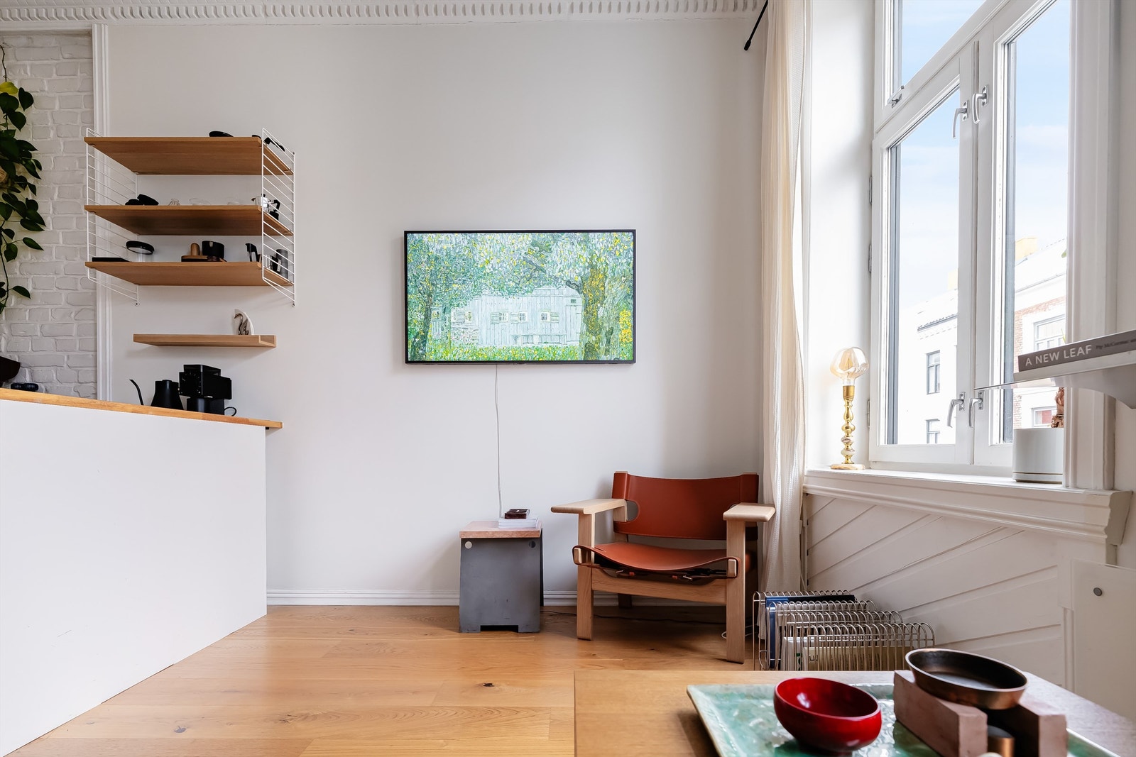 Kjøkkenøyen er en sosial løsning som passer perfekt for raske frokoster i en hektisk hverdag, eller dagens første kaffekopp. Galleribilde