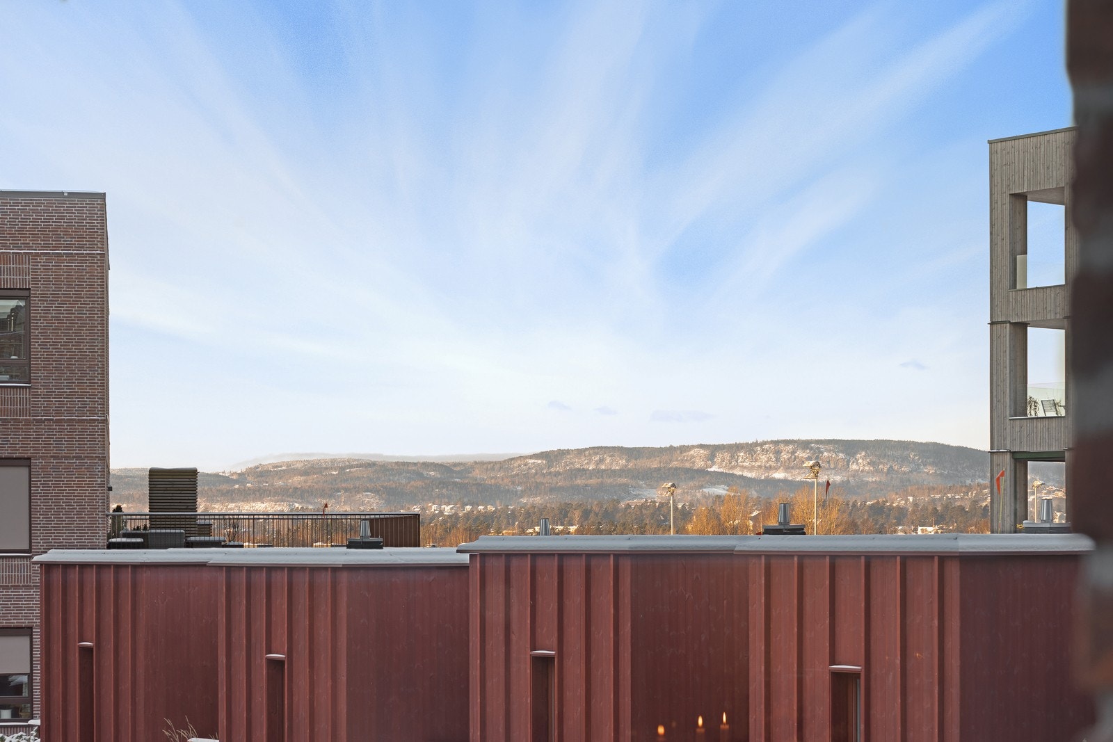 Nyt nærheten til flotte rekreasjonsområder som Nansenparken og kyststien på Fornebu. Galleribilde