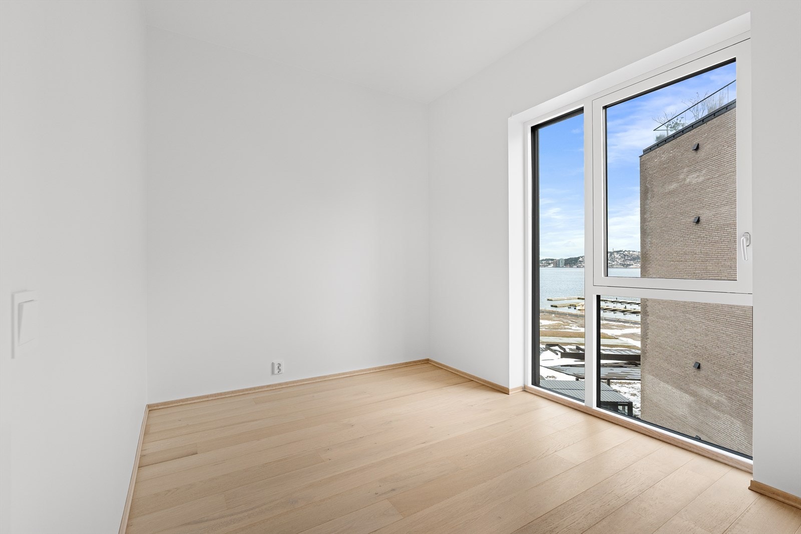 Leiligheten inneholder to soverom, hvorav dette er soverom nr. 2. Galleribilde