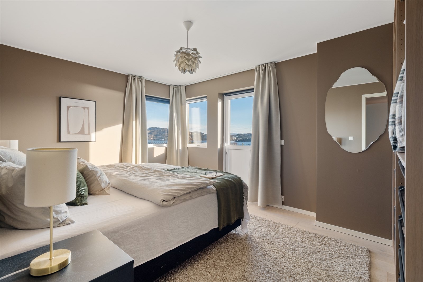 - Hovedsoverommet måler hele 14m² - Galleribilde