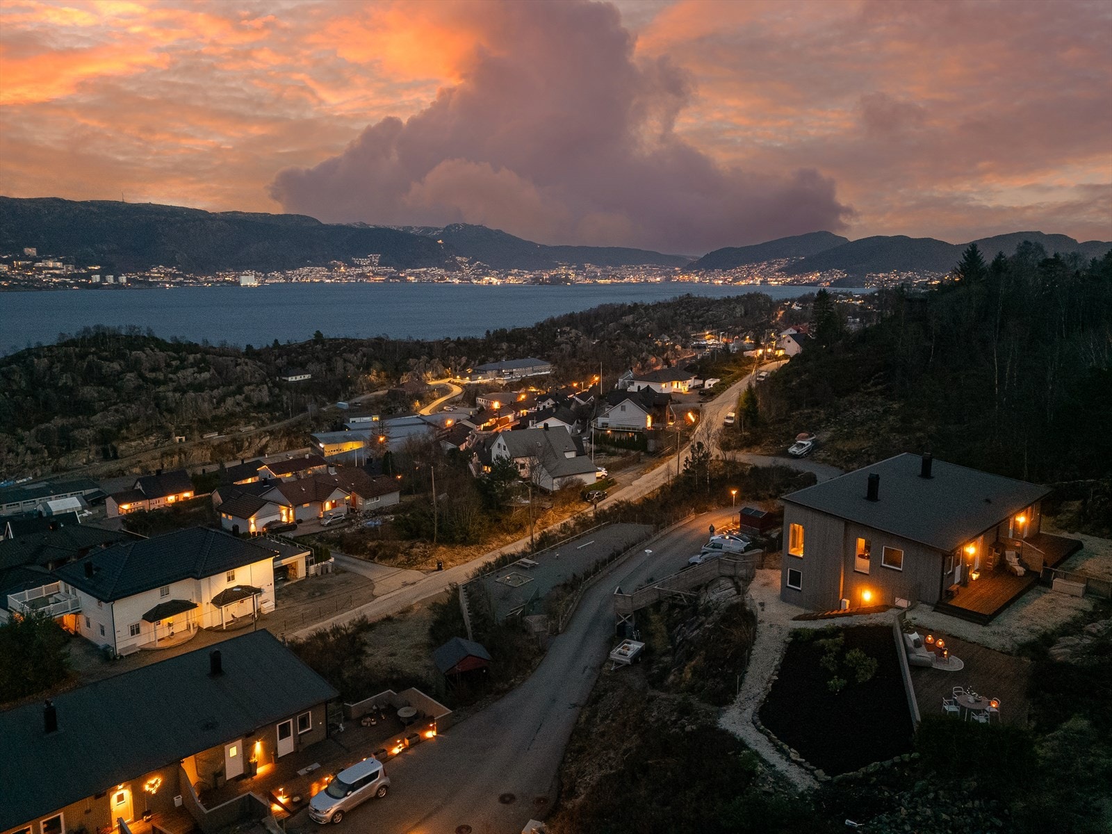 - 13 minutters gange til Bunnpris, 18 minutter til Kiwi - Galleribilde