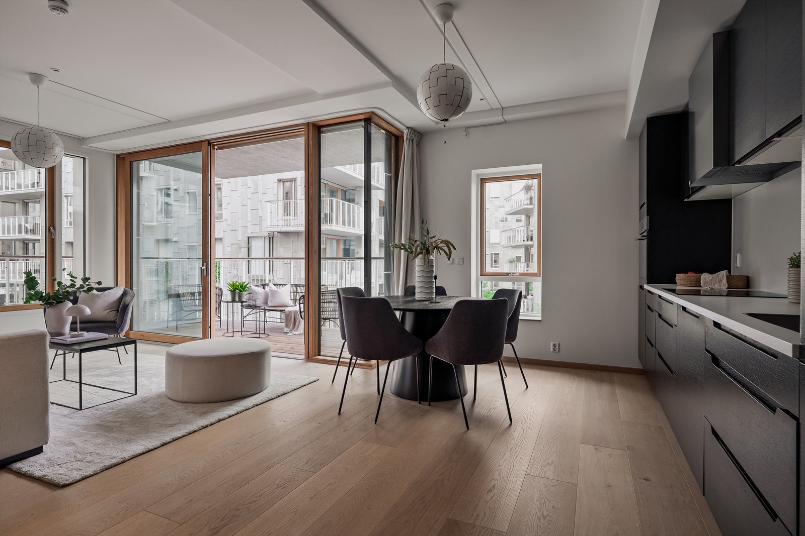 Leilighetene er bygget av materialer som ikke inneholder miljøgifter. Dette gir ren inneluft og et allergivennlig bomiljø. Galleribilde