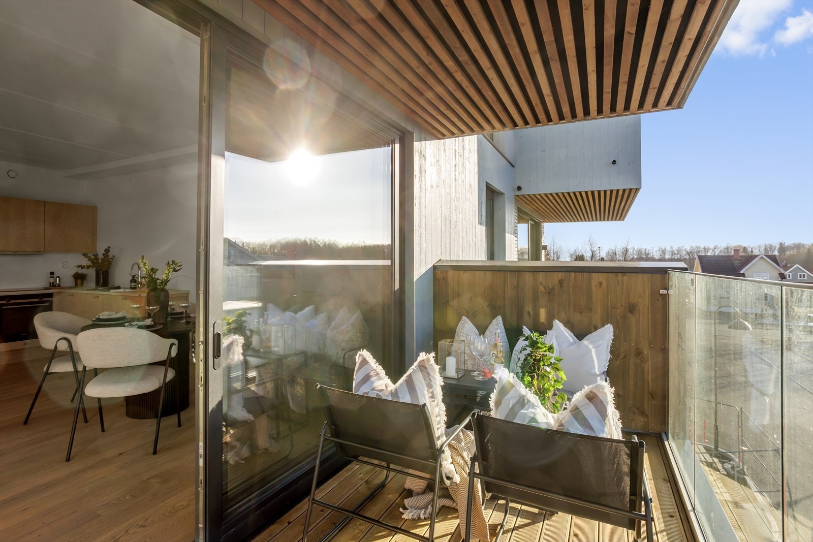 Vestvendt balkong. Galleribilde