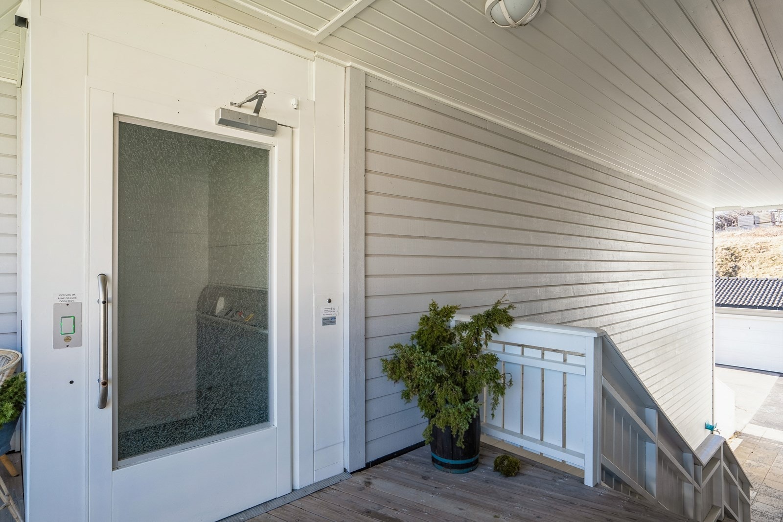 Heis i bygget med lett tilkomst fra leiligheten Galleribilde