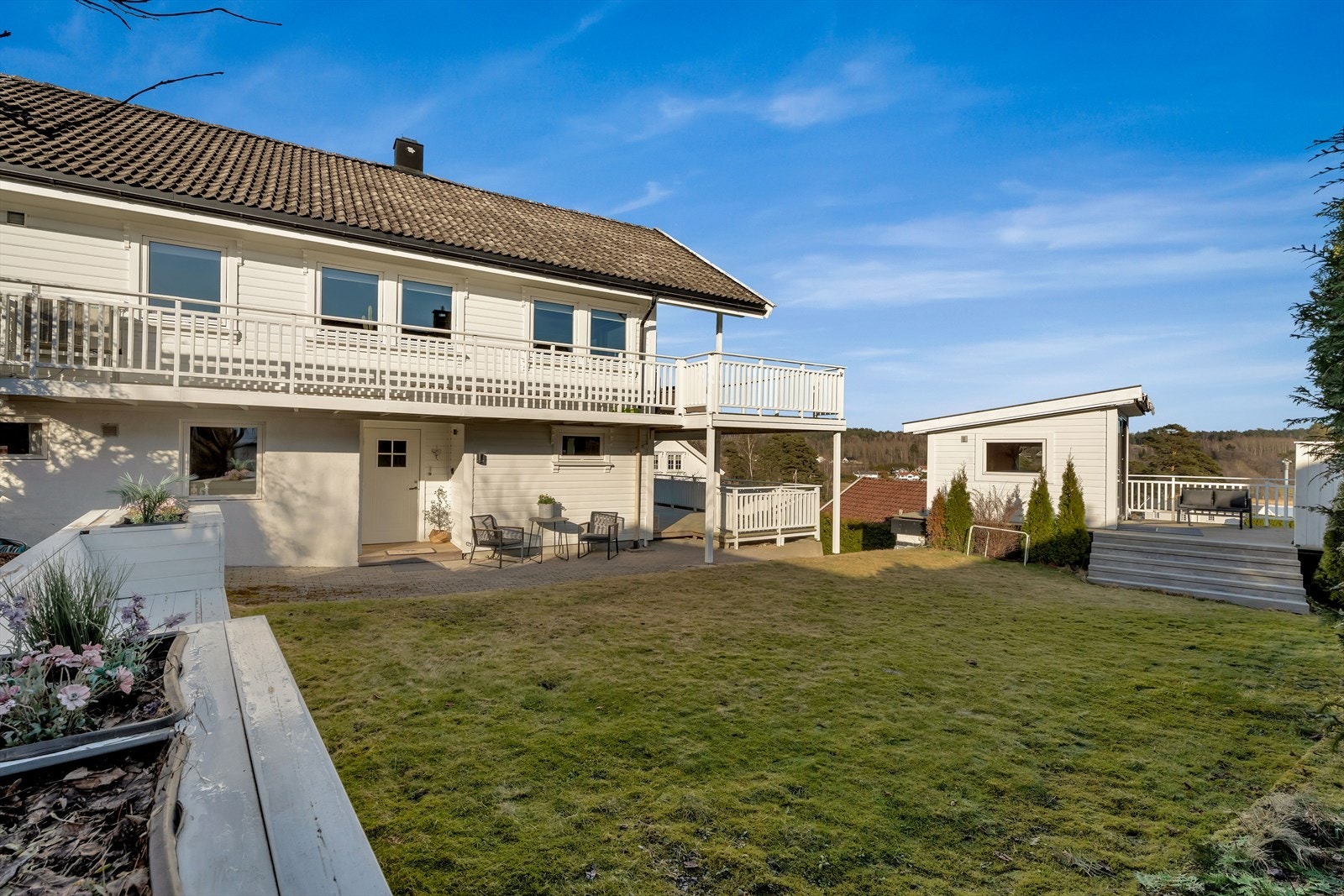 Eiendommen har en fin plassering i et etablert boligområde. Galleribilde