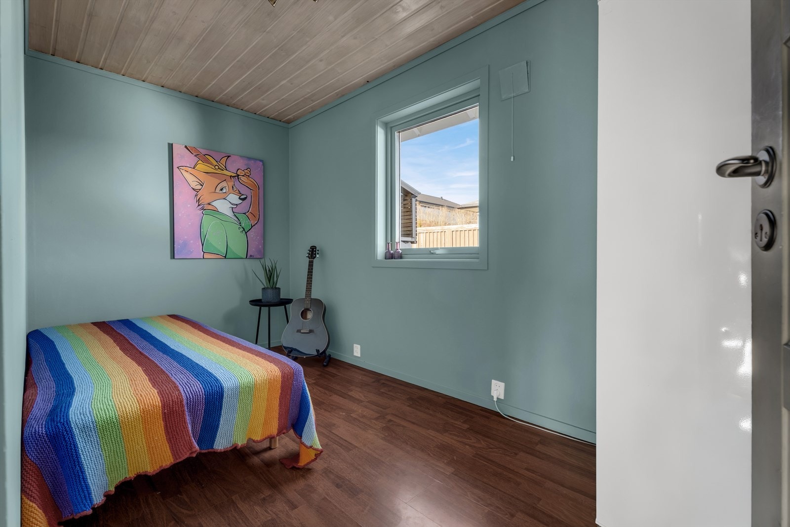 Underetasjen har tre gode soverom, hvorav ett er godkjent som soverom. Galleribilde