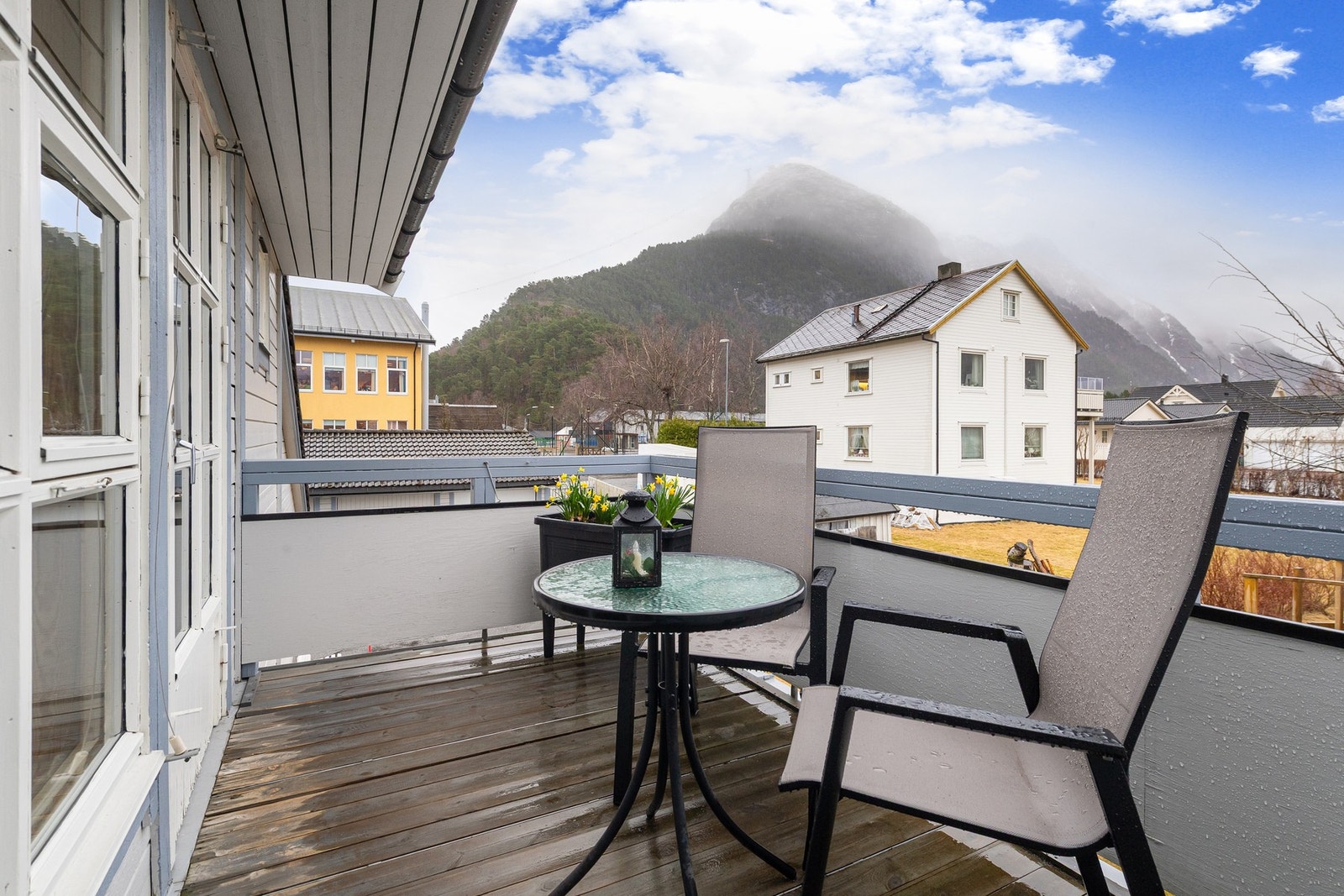 Sørvendt veranda med flott utsikt Galleribilde