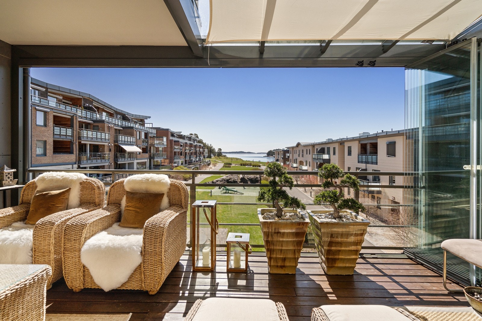 Lunt og solikt og med fin utsikt mot syd Galleribilde