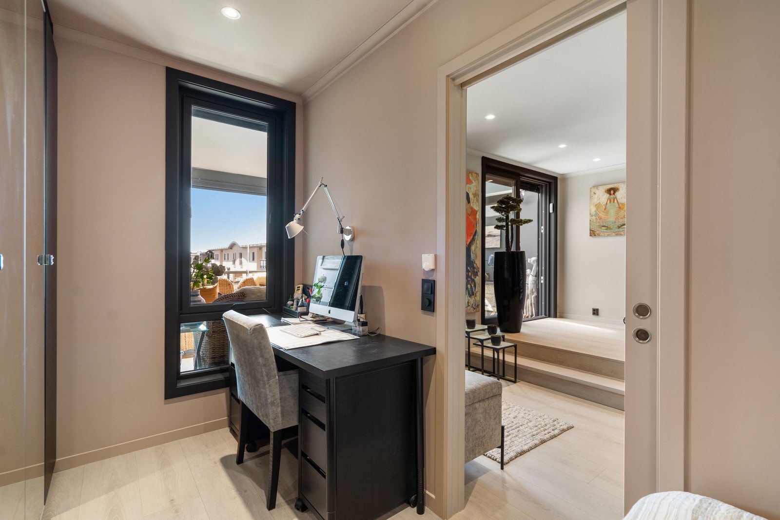 Soverom 2 med kontordel Galleribilde