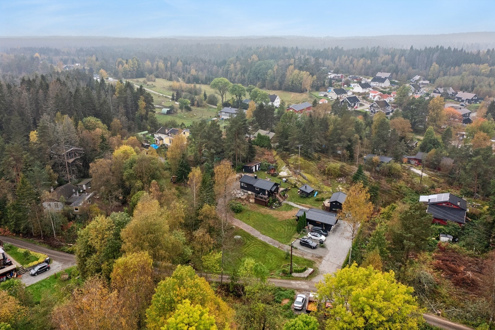 Ulnæsveien 7 er en koselig og sjarmerende fritidseiendom i naturskjønne omgivelser. Galleribilde