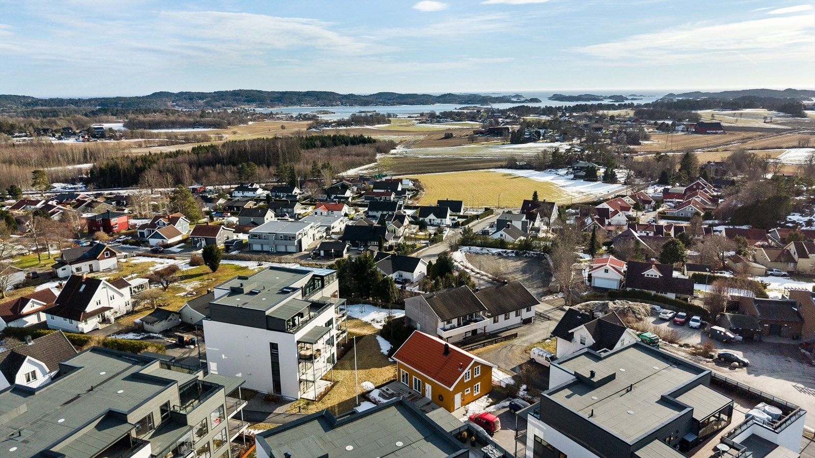 Området er veletablert og rolig, og tilbyr et trygt og trivelig bomiljø for beboere i alle aldre. Galleribilde