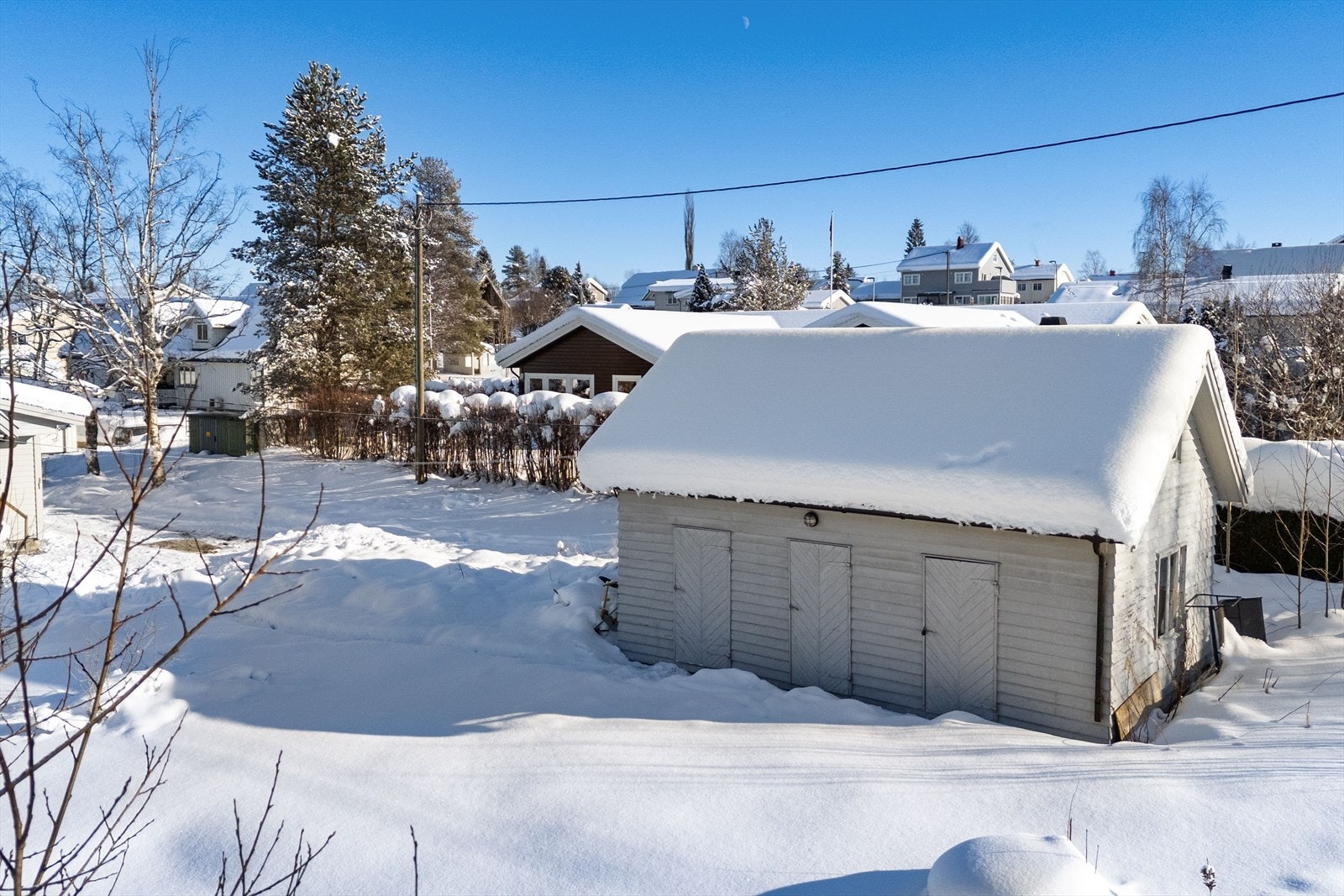 Uthus med god plass til oppbevaring. Galleribilde