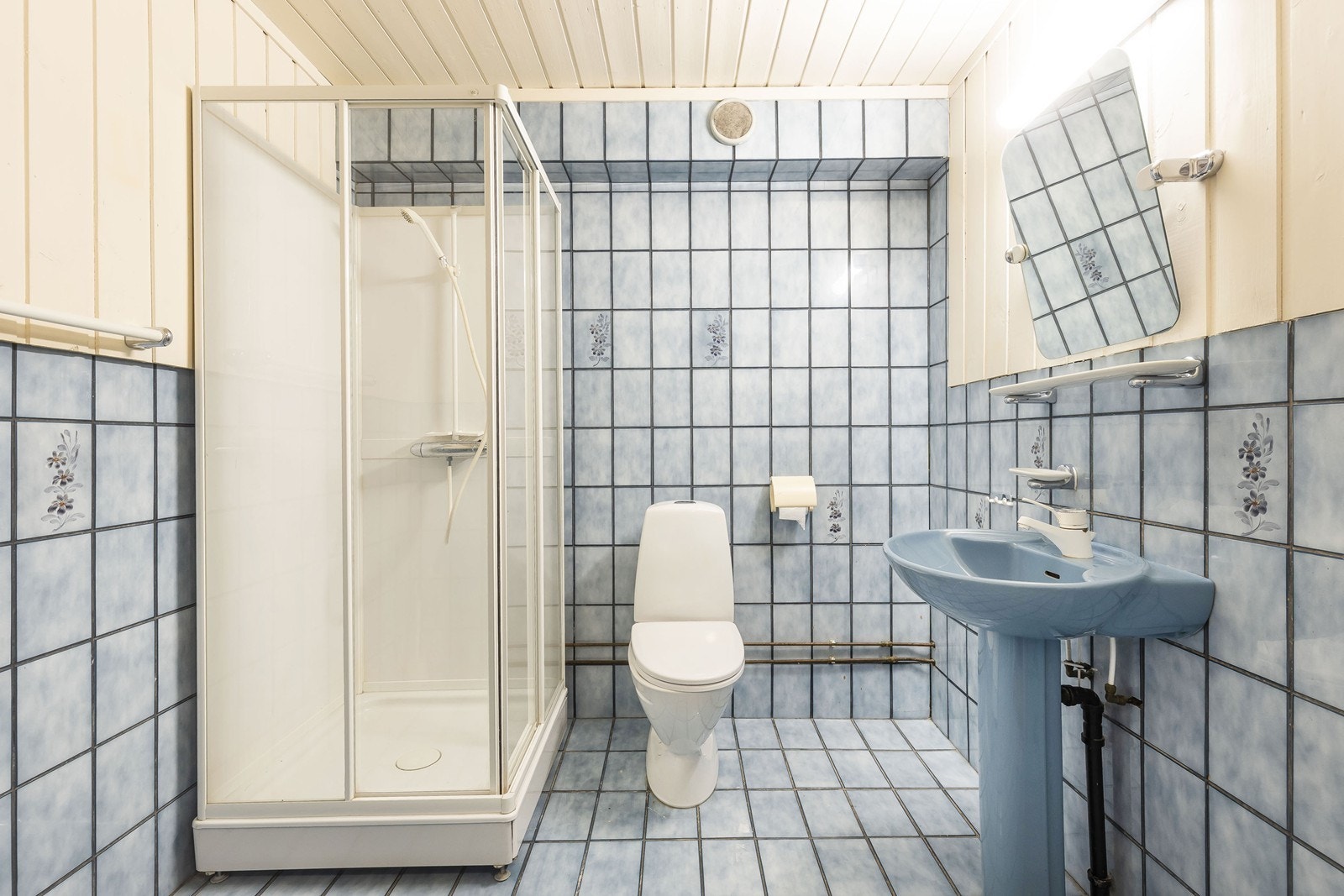 Fliselagt bad Galleribilde