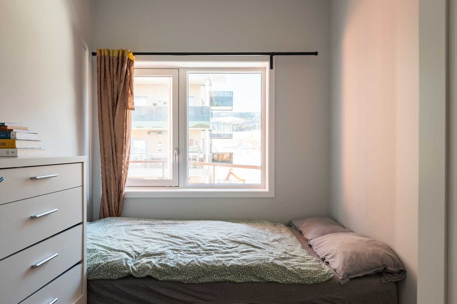 Det andre soverommet strekker seg over 9m². Galleribilde