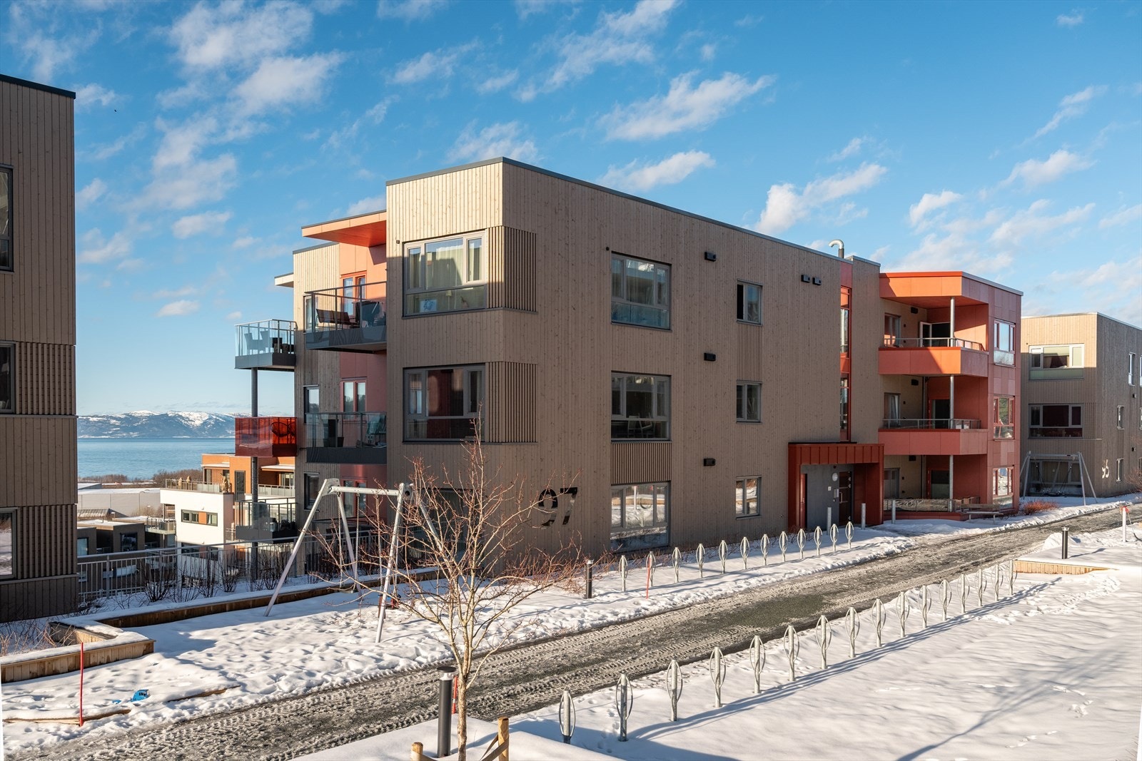 Området ligger svært fint til på Ranheim med kort gange til Ranheimsfjæra som byr på en rekke servicefasiliteter. Galleribilde