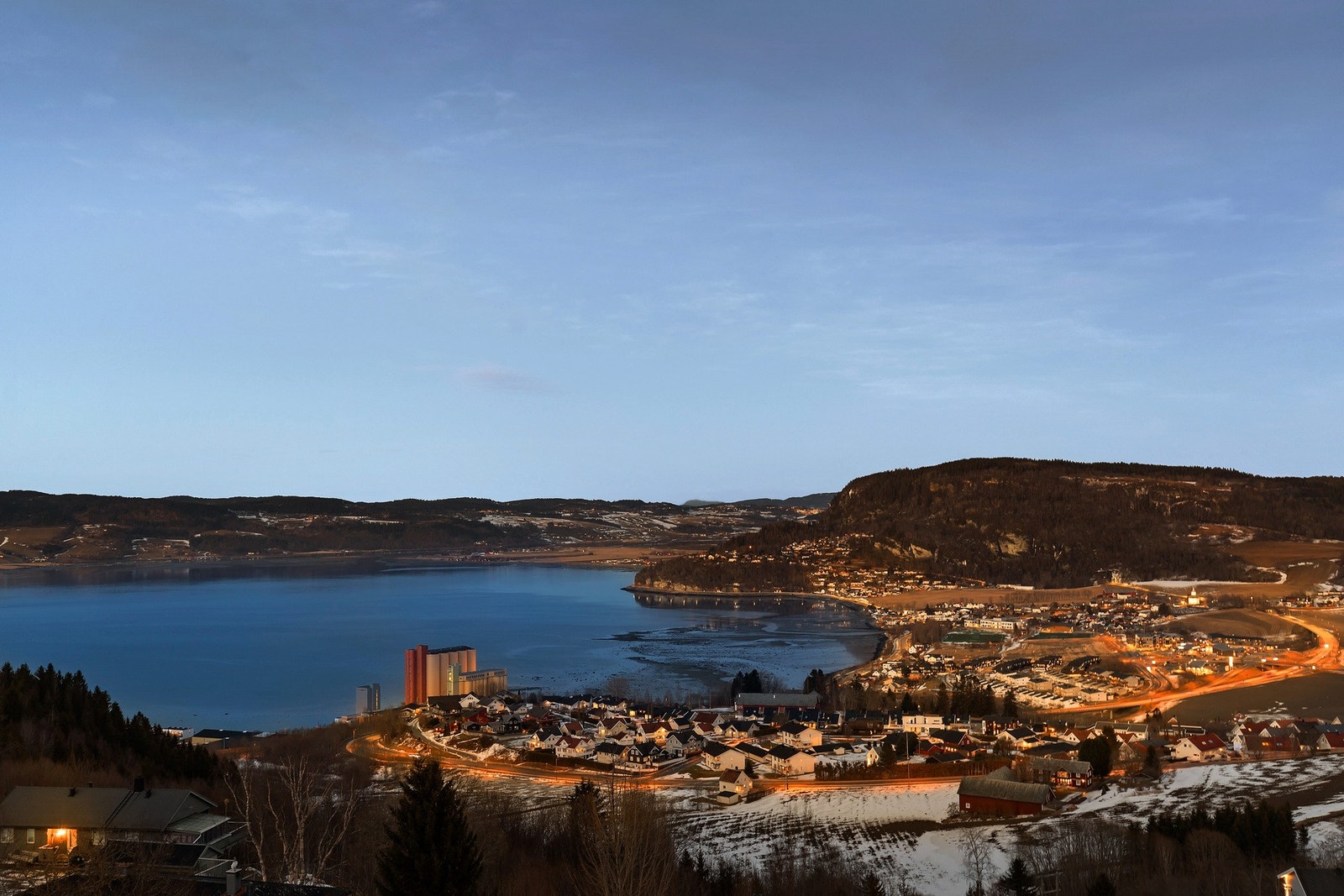 Her får du formiddagssol og fantastisk utsikt over Buvika. Galleribilde