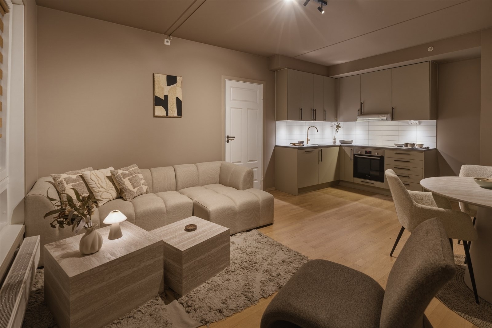 Herlig stueavdeling med god møbleringsfrihet. Galleribilde